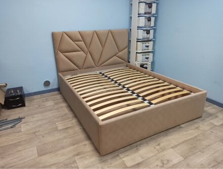 Мягкая кровать Геометрия во Владивостоке 