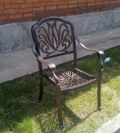 Кресло из литого алюминия кованное во Владивостоке 